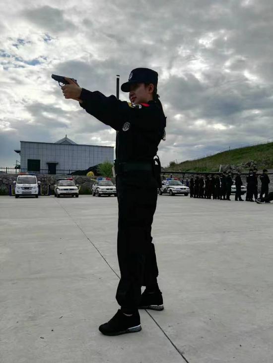 巾帼不让须眉 平凡岗位绽放出铿锵警花_延边频道_森林公安_新浪吉林