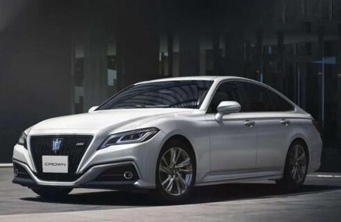 紧跟时代潮流皇冠2021款尊贵焕然一新