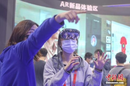 5G解决“虚实不通”问题 中国VR产业未来风云何起?_新浪江西_新浪网