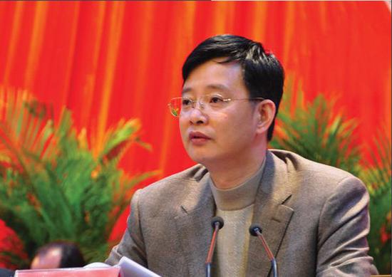 谭小平任抚州市人民政府副市长图简历