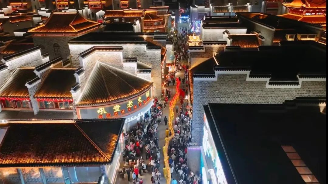 实力出圈央媒报道南昌西湖区万寿宫文化街区龙年满满仪式感