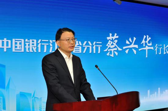 省住房城乡建设厅厅长卢天锡,中国银行江西省分行行长蔡兴华,省地方