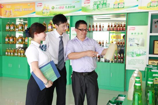 江西邮储银行信贷员服务小微民营客户