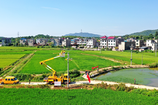 江西九江市彭泽县杨梓镇与上饶市鄱阳县接壤,为切实提高当地偏远地区