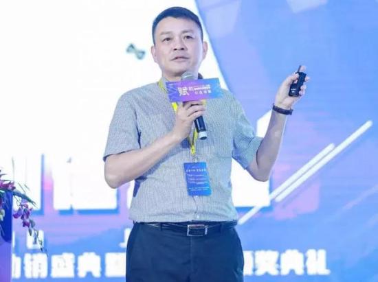 人之初集团董事长李国勇参加第二届中国婴童产业盛典