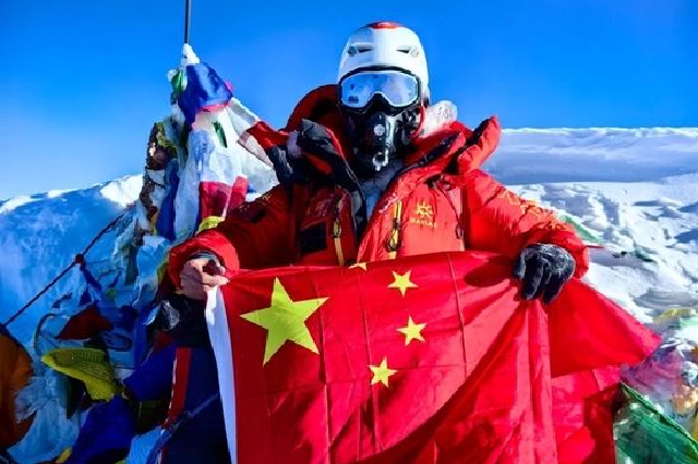 江西籍女子成功登顶珠穆朗玛峰