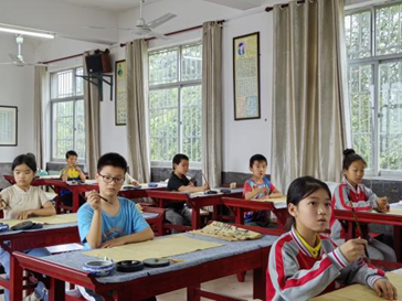 "与人民同行"百名书法家进校园文艺志愿服务