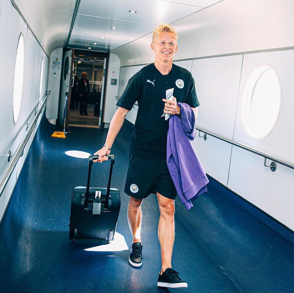 曼城终于来了！今日飞抵中国