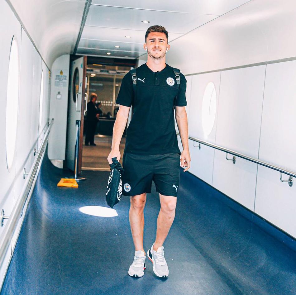 曼城终于来了！今日飞抵中国