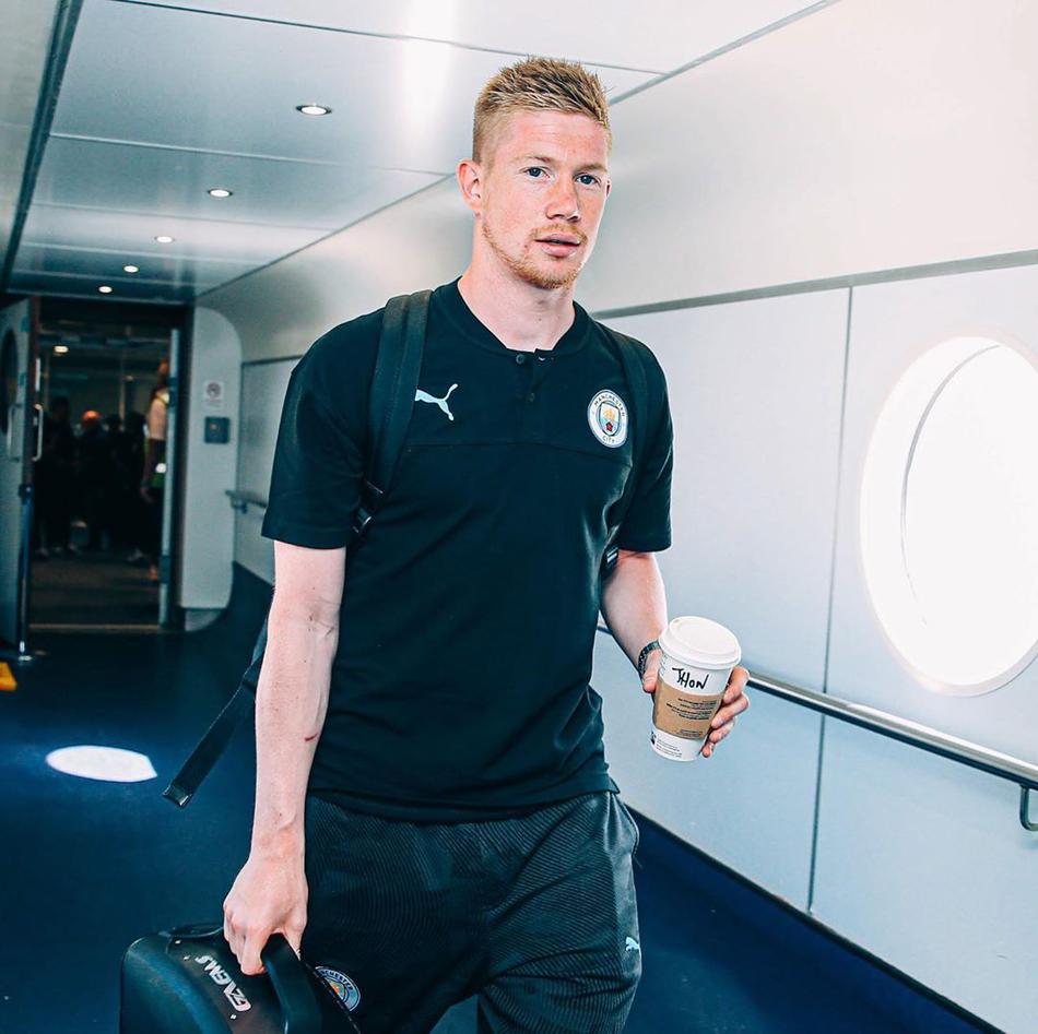 曼城终于来了！今日飞抵中国