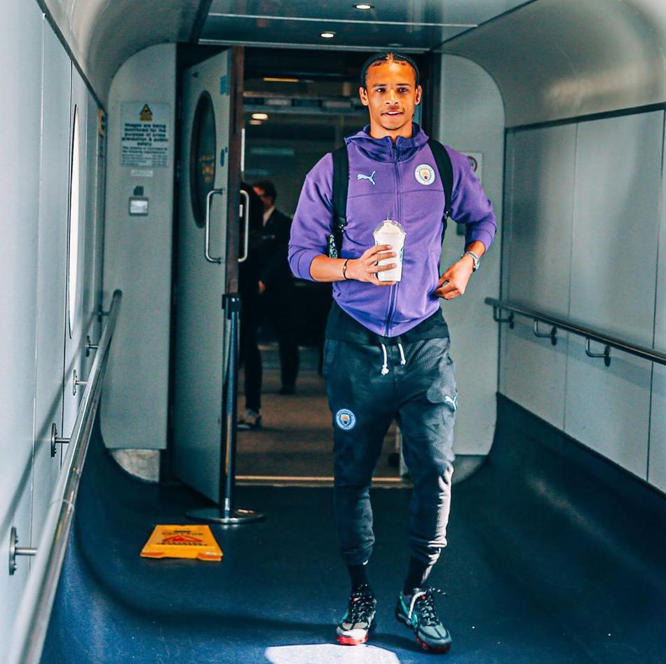 曼城终于来了！今日飞抵中国