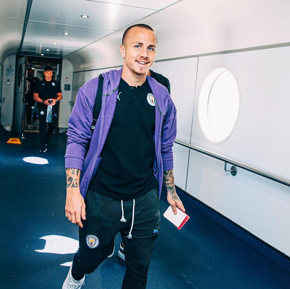 曼城终于来了！今日飞抵中国