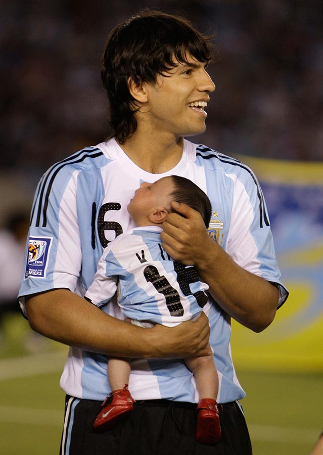 阿圭罗儿子成长史 萌娃到小胖墩