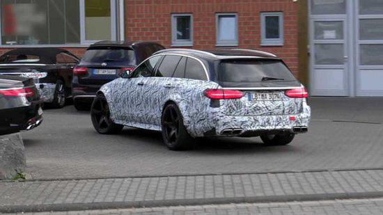 旅行版家族添新丁 奔驰推新E63 R性能版-图5