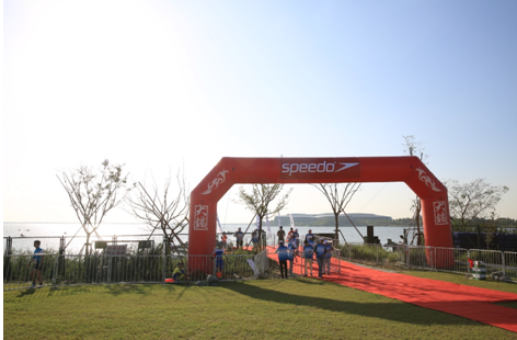 Speedo掀起泳逐1公里新节奏，助力STC铁三泳感前行。