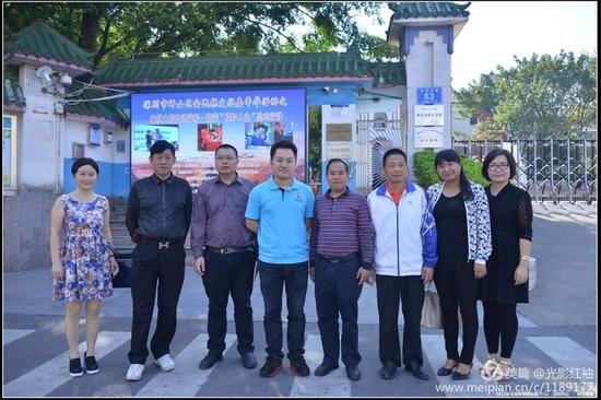 坪山区棋类协会会长马瑞民 光祖中学李青海副校长,党斐大师,赖崇辉副