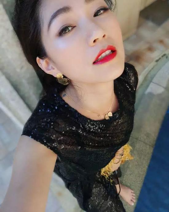 爱跑步的40岁辣妈 从180斤黄脸婆逆袭成18岁少女!