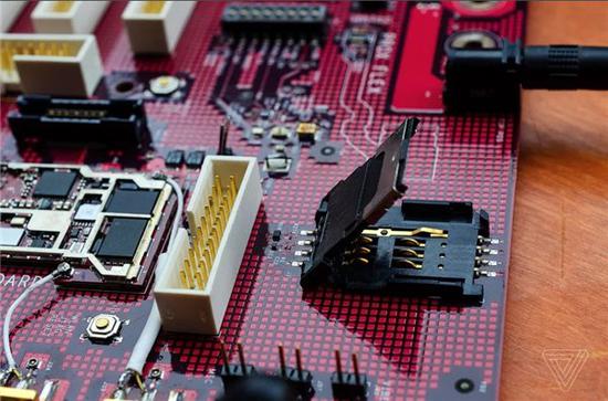 初代iPhone M68原型机主板，这款主板开发于2006/2007年