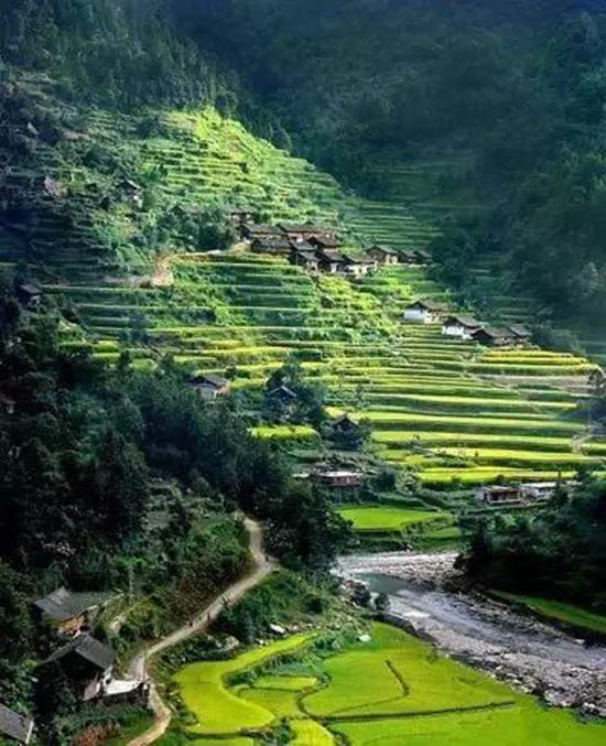 7个适合夏天自驾去的冷门仙境，太美了！