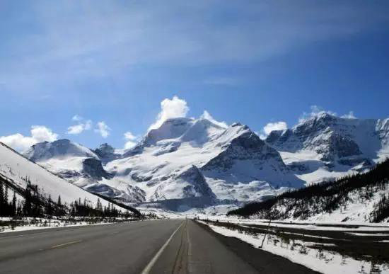 自驾在路上 世界颜值最高的18条景观公路