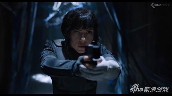 《攻壳机动队》真人电影幕后特辑 导演赞斯嘉丽演技