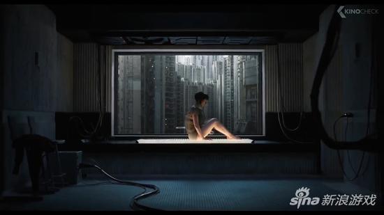 《攻壳机动队》真人电影幕后特辑 导演赞斯嘉丽演技