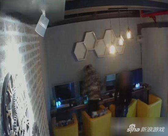 男子月入万元还在网吧盗窃 只因心中“占有欲”强