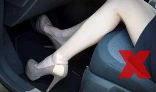 穿高跟鞋开车≈谋杀？ 因刹车距离比平底鞋更长