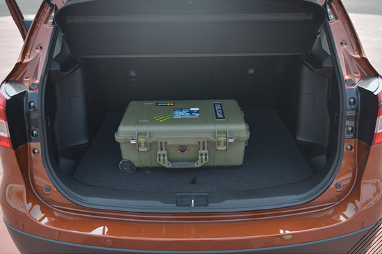 性格内敛的全能小子--长安铃木 全新骁途