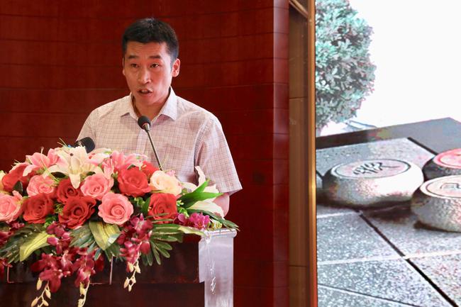 国家体育总局棋牌运动管理中心中国象棋部副主任李泽超致辞