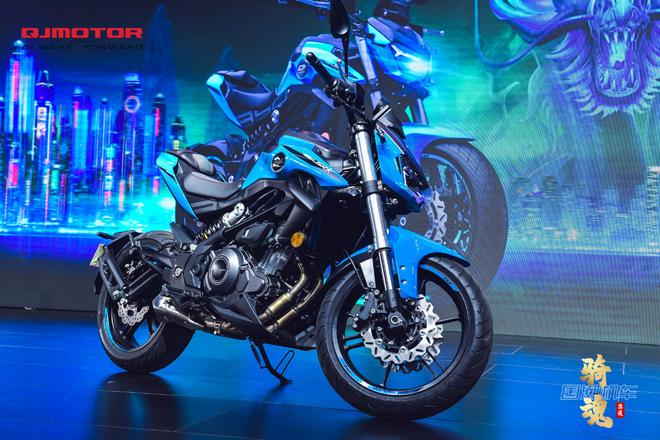 钱江摩托新战略再提速 重庆摩展出奇兵——钱江摩托多品牌全系震撼重庆摩展