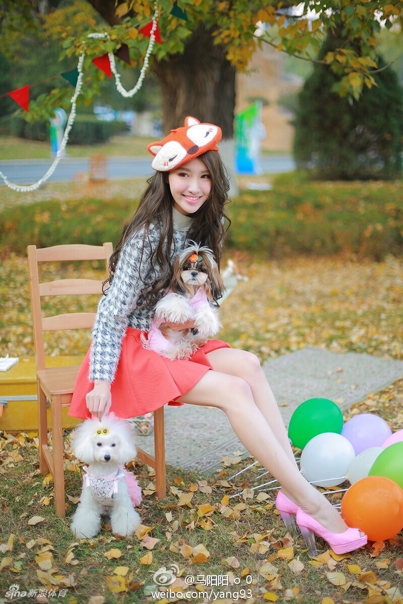 郭艾伦女友泳装照身材太完美