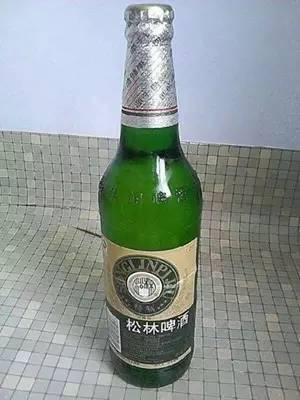 朝阳松林啤酒松林啤酒是朝阳特产啤酒,当地人称大黑松, 江湖人称