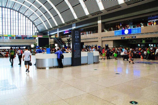 2013年的沈阳站又创造了新的历史,内部变化巨大,外观特色经过多次改