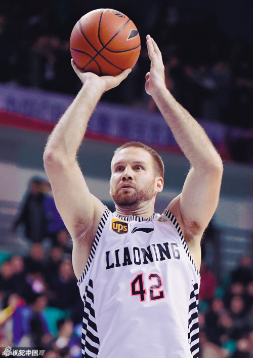 辽宁男篮今晚过招八一男篮 "白魔兽"能否出战未可知