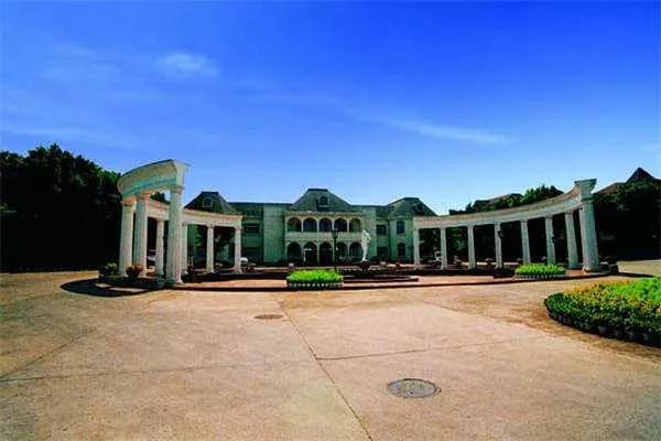 目的地,是重庆第一个独栋别墅项目:锦绣山庄.