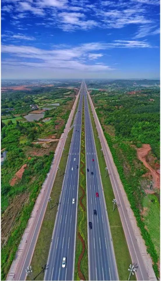 天府大道全长150公里