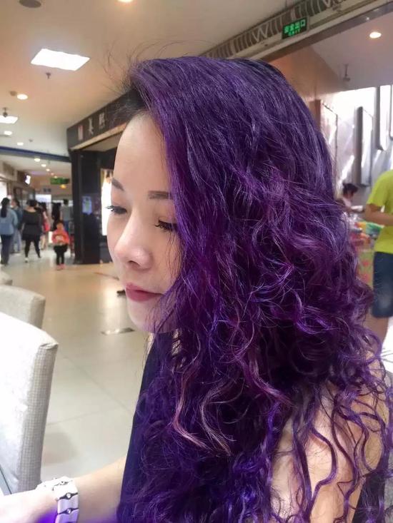 重庆帽子姐首度现身我错了我像个人人喊打的强盗