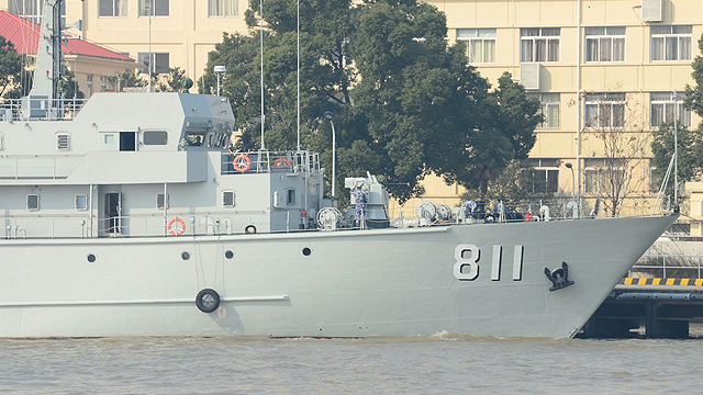 仔细来瞅瞅:中国海军新"嫂子"811号扫雷舰