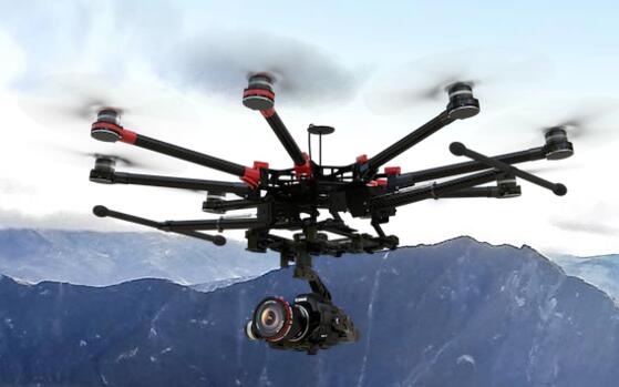 俄展示反坦克多轴无人机外形似中国大疆无人机