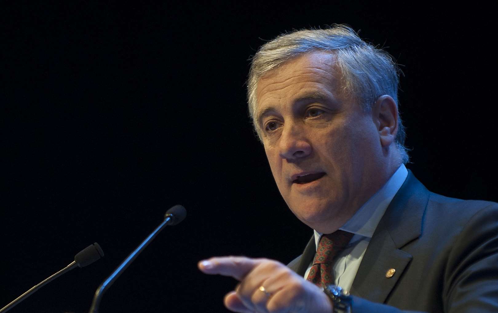 英国制造业协会(eef)首席执行官特里斯卡勒2日接受路