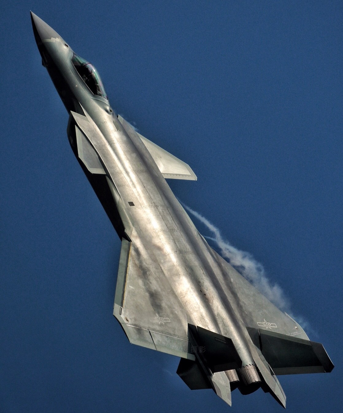 美称歼20像美淘汰战机难比f22