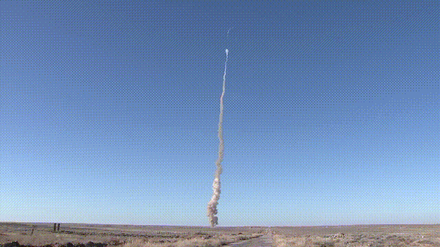 外形似大油罐！俄试射全新反导系统场面震撼