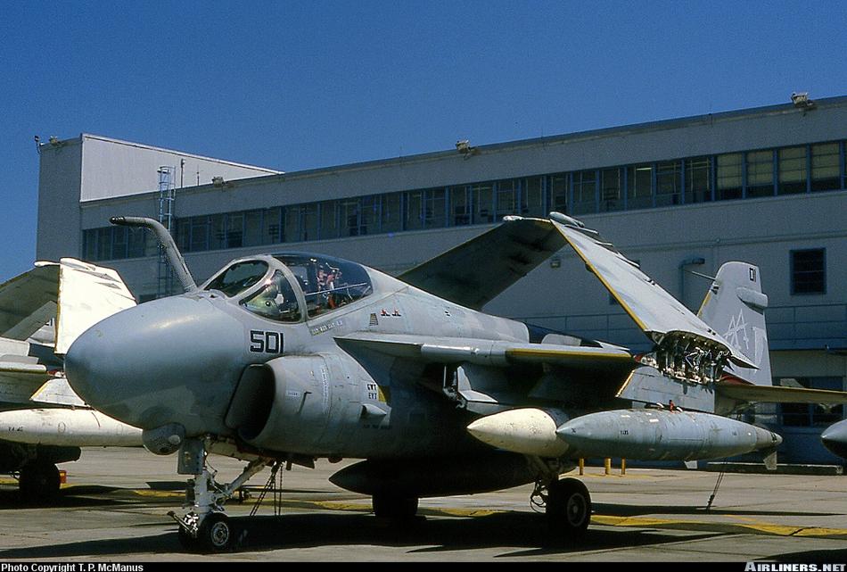 美国这款战机曾被我们干下!我军击落2架a6攻击机