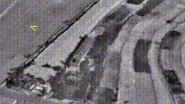 棒打IS！动图展示俄潜艇连射巡航导弹命中目标