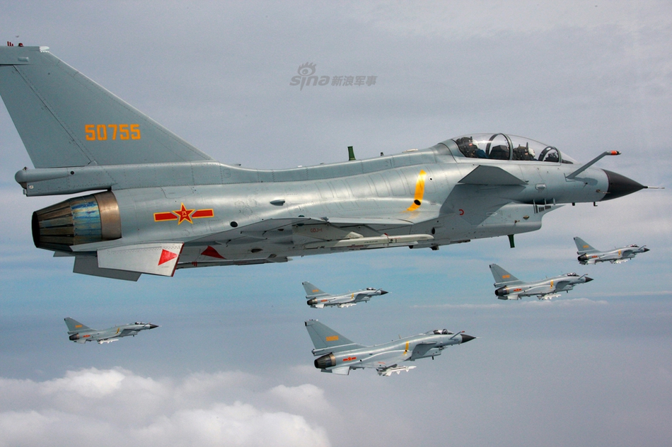 生日快乐!中国歼10战斗机今天21岁了