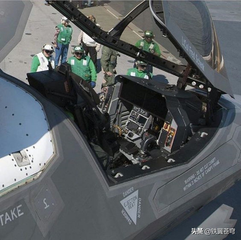 中国075舰就缺它?f35b垂直起降瞬间高清细节特写