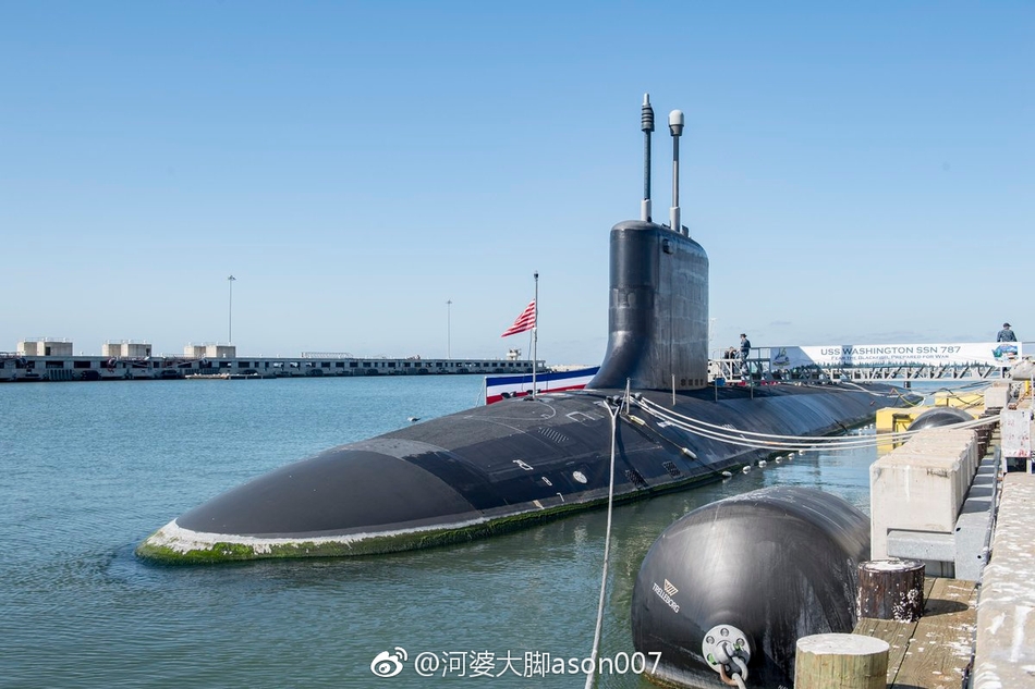 美军最新核潜艇华盛顿号服役