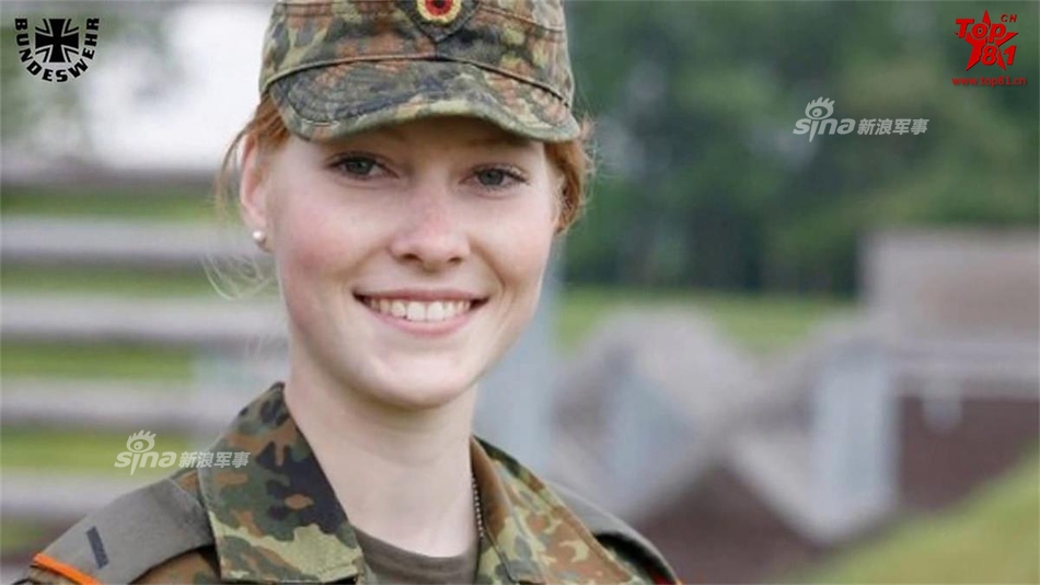 不爱红装爱武装!德国女兵精彩照片集锦