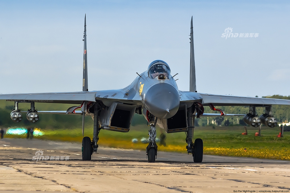苏27回娘家?回顾我空军歼11战机上合军演高清猛图_高清图集_新浪网